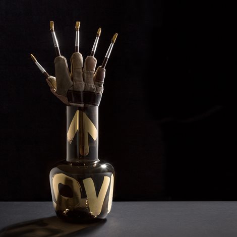 qubus_jakub_berdych_karpelis_unnamed_vase_love_gold_smoke_5.jpg