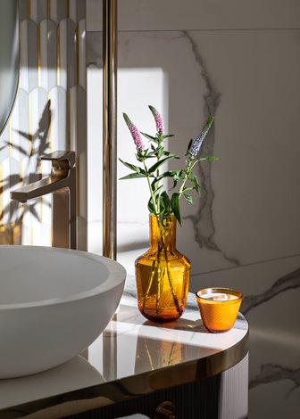 6-KLIMCHI-X-ANDAZ,-CRUST-carafe-and-LINEA-candle-designed-by-Frantisek-Jungvirt-for-KLIMCHI,-photo-by-Anna-Pleslova.jpg